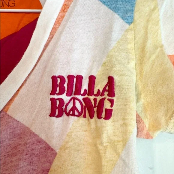 Billabong Multicolor Striped V-Neck T-Shirt - Picture 3 of 6